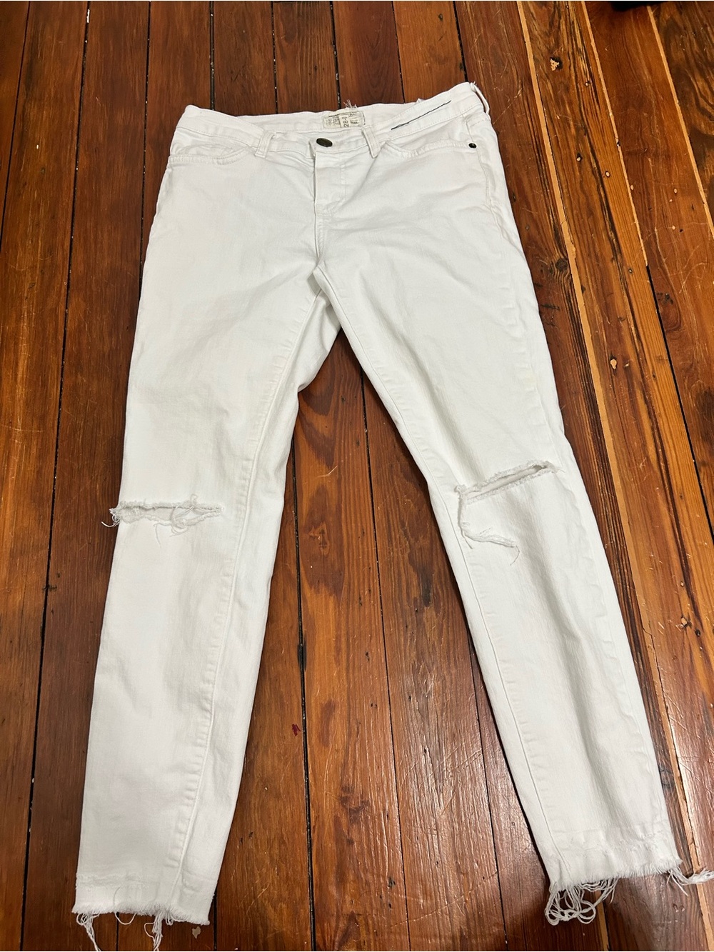 Current/Elliott White Skinny Distressed Jeans
